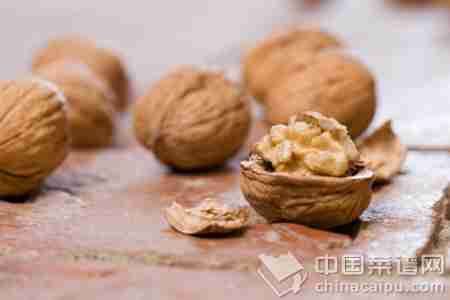 细数核桃6大养生功效 男人怎么吃核桃能强精